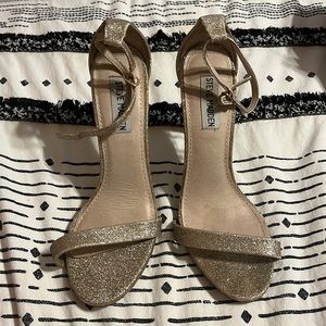Steve Madden - gold sparkly heels